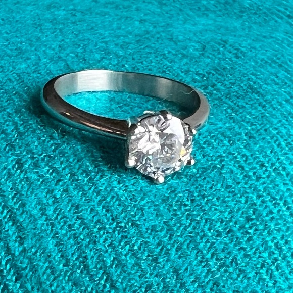 CZ ring - Picture 6 of 10